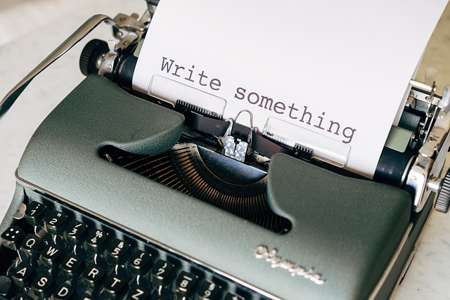 write 5243229 640