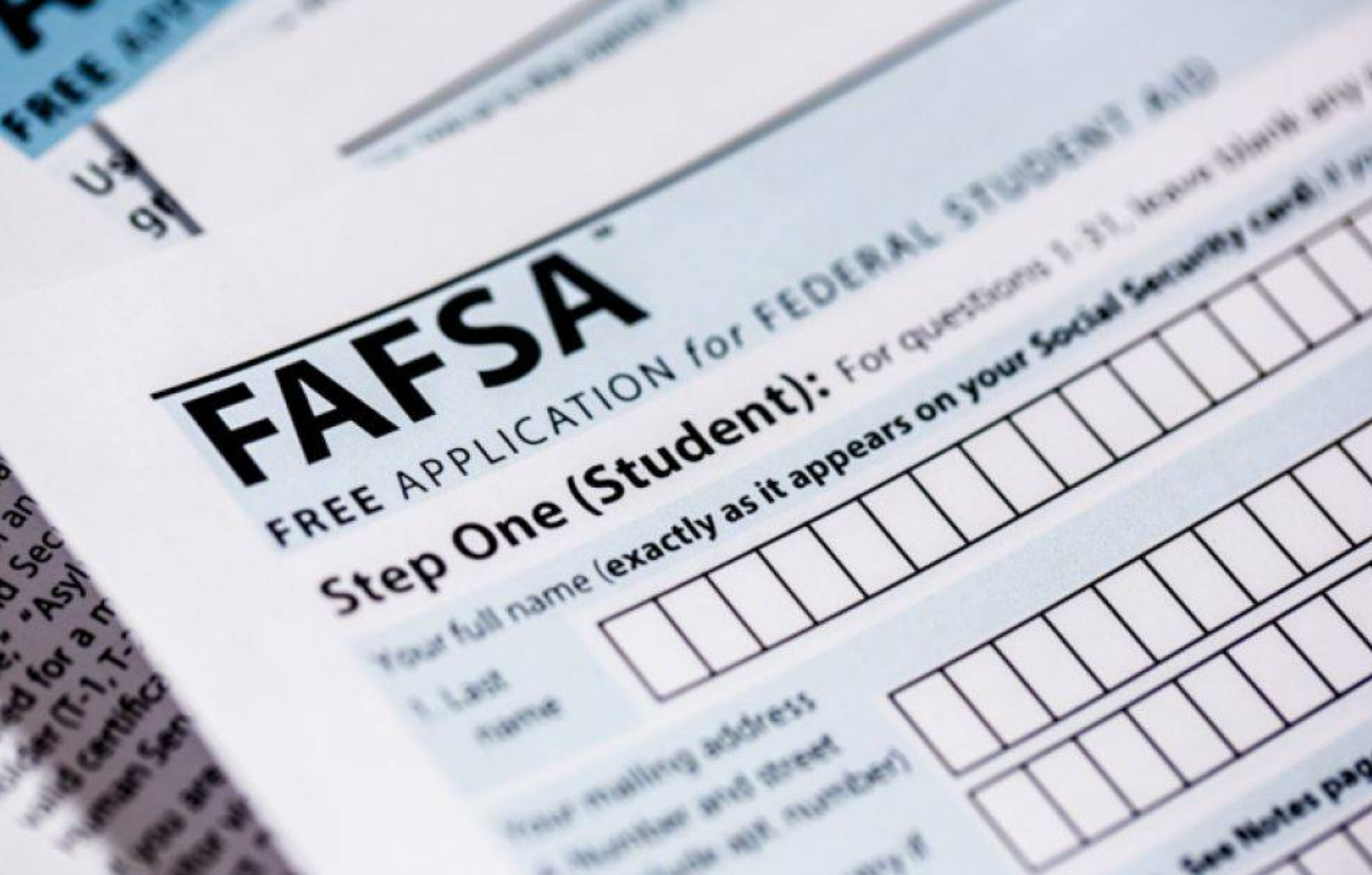 转学生怎么申请 FAFSA?UC转学生联邦助学金申请指南